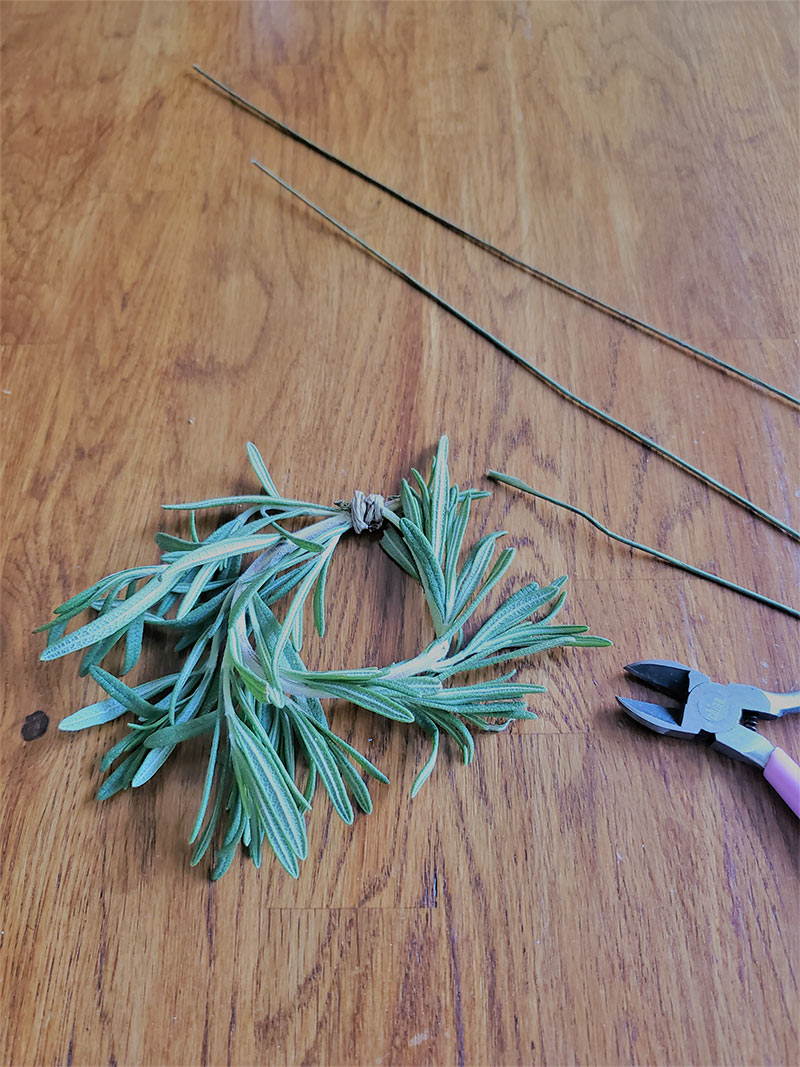 DIY Mini Wreath